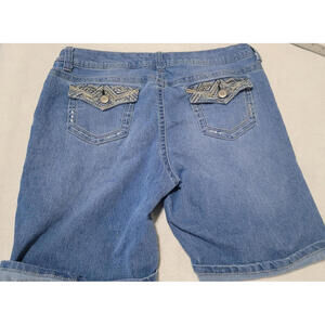 No Boundaries Denim Shorts Juniors Plus 17 Blue Embroidered Flap Pockets Button